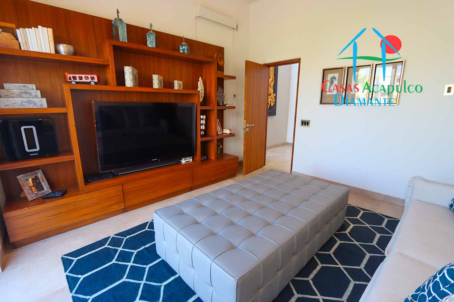 Delta 4 - Sala de televisión 5